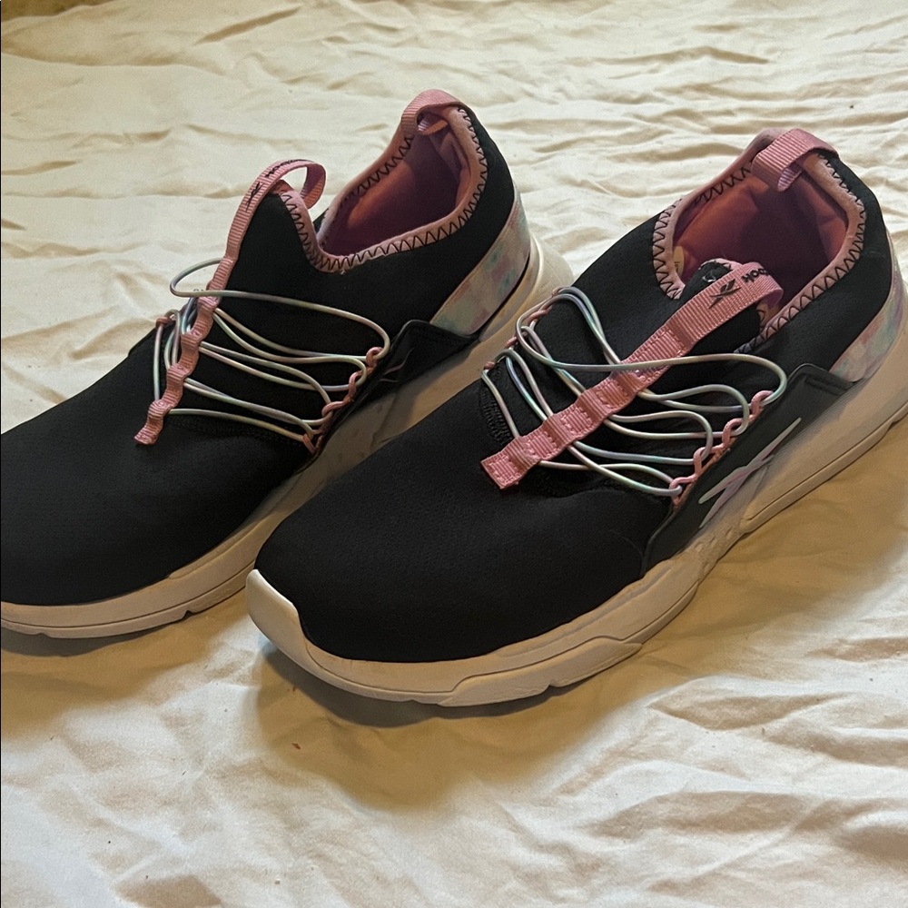 Reebok Black and Pink Women's Sneakers